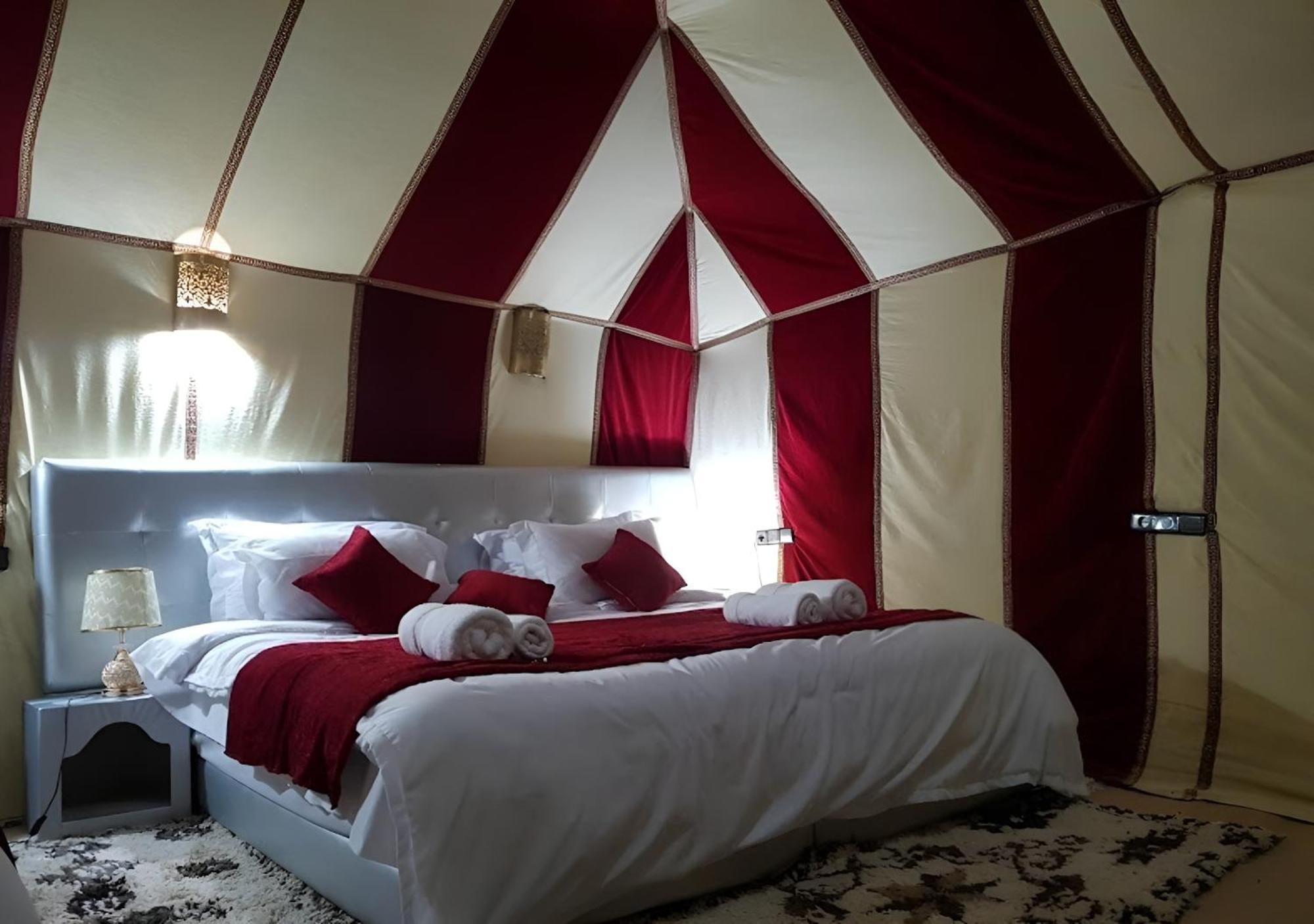 Merzouga Luxurious Tented Exterior photo